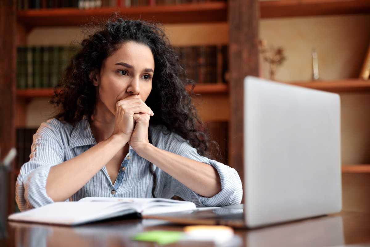 The Right Way to Document Workplace Concerns Before Making a Report